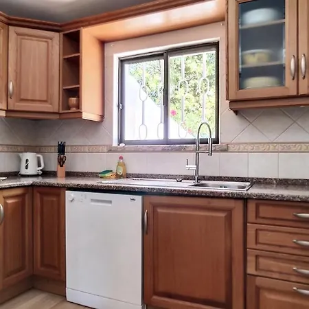 Villa Palmeira Galé